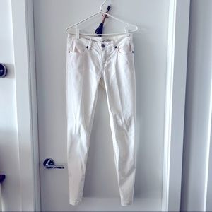 Size 28 White Straight Leg Jeans